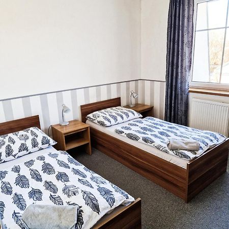 Hotel Ned Hockey Nymburk Esterno foto