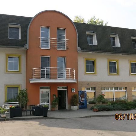 Hotel Ned Hockey Nymburk Esterno foto