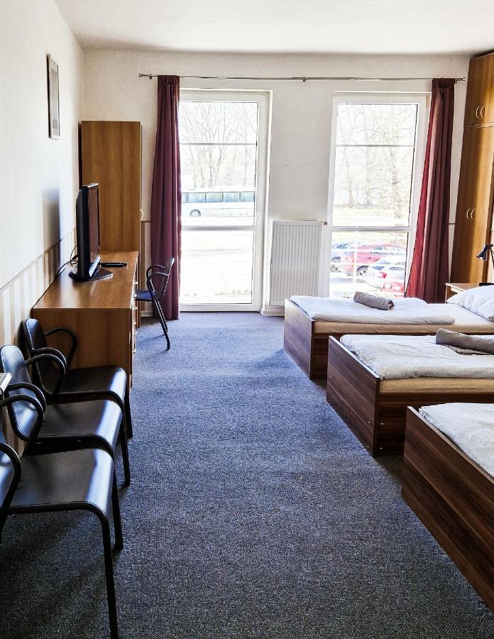 Hotel Ned Hockey Nymburk Esterno foto