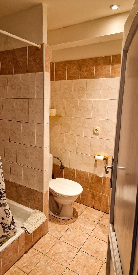 Hotel Ned Hockey Nymburk Esterno foto
